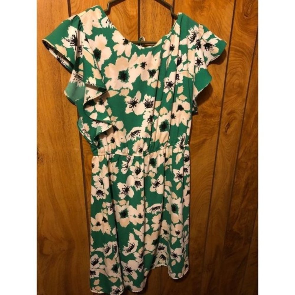 Merona Green & White Floral Dress with Bow Accent Closure in Back Size Small
